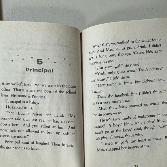 Junie B Jones Book 2 Set Sneaky Spying Stupid Smelly Bus Age 6-9 Grade Level 2.0 - Picture 6 of 9